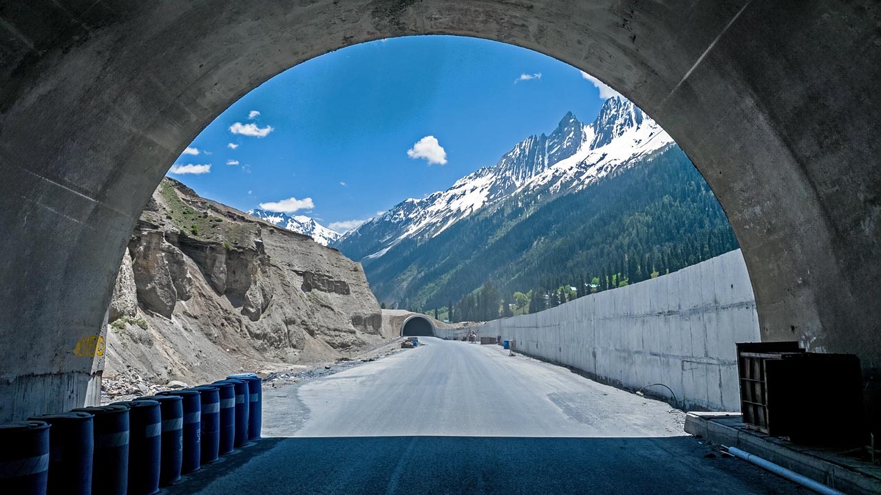 World’s longest single‑tube bi‑directional road tunnel at highest altitude