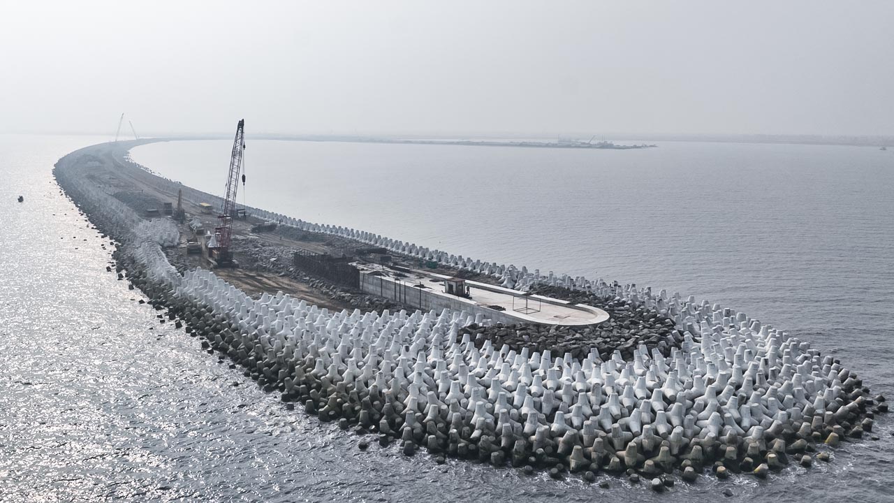 Laying off tetrapods completed at core area in Machilipatnam Port