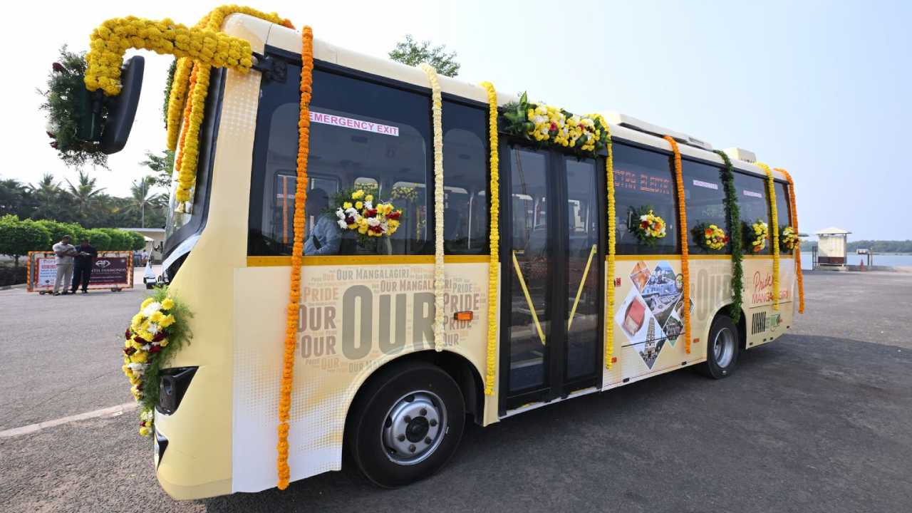 MEIL Foundation Donates Olectra Electric Buses to AIIMS
