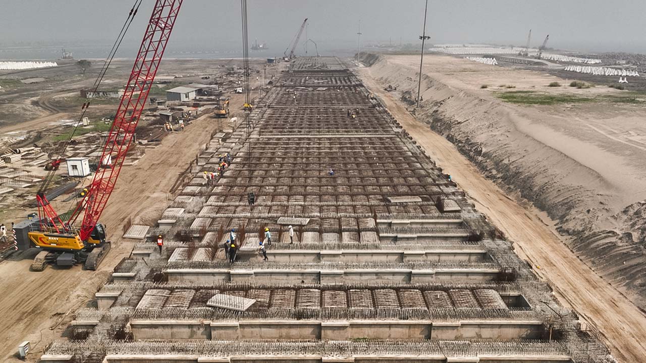 Laying off tetrapods completed at core area in Machilipatnam Port
