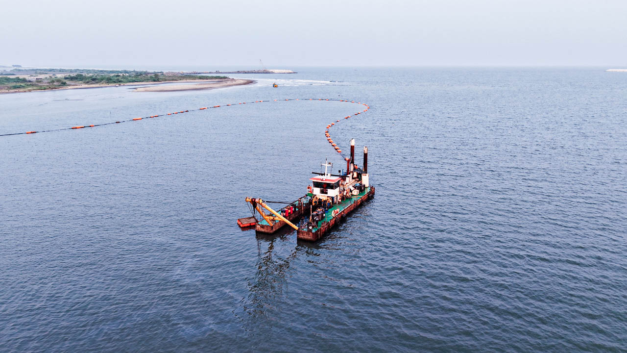 Laying off tetrapods completed at core area in Machilipatnam Port